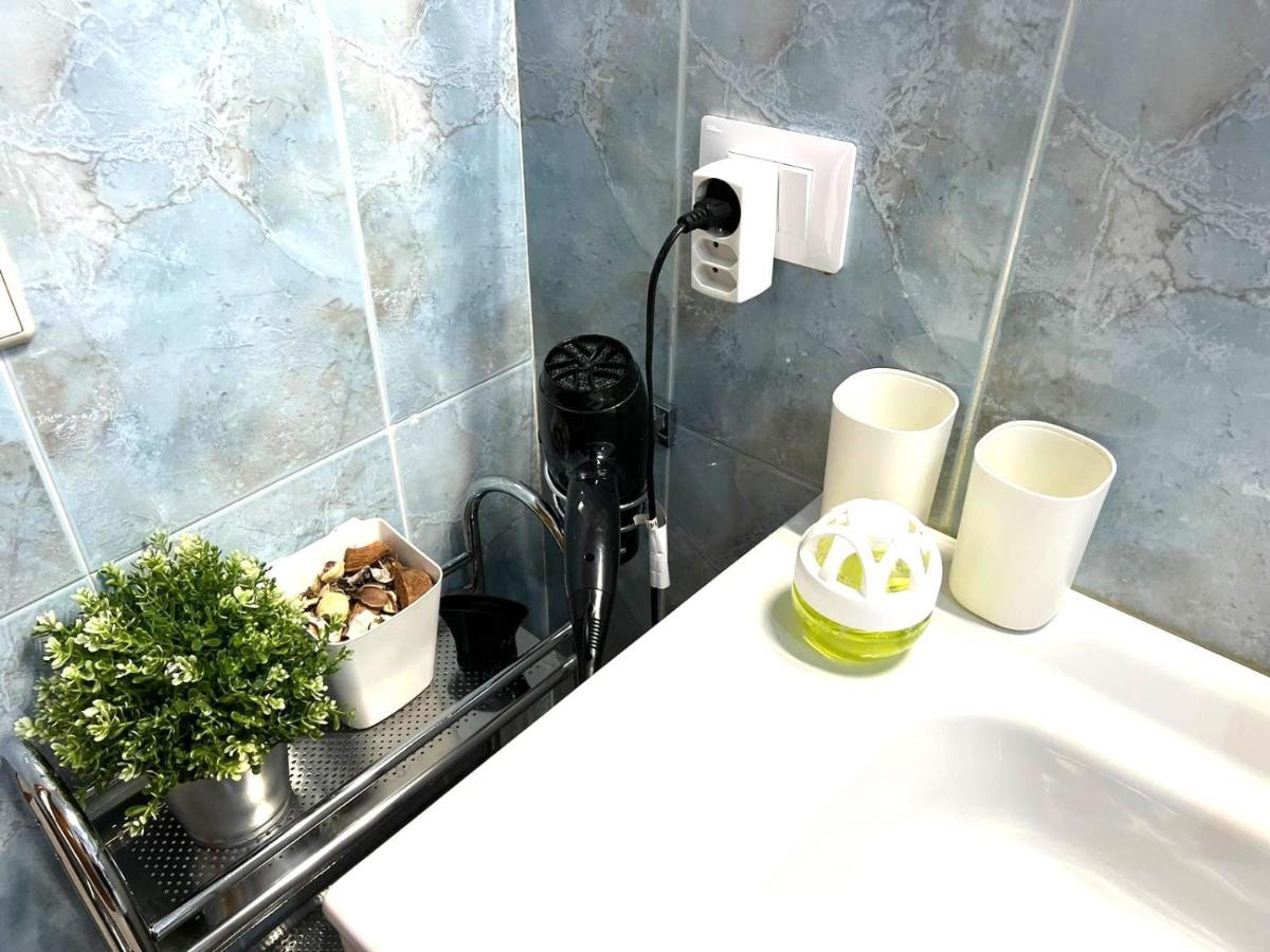 Apartamento en primera línea de Plaza en Alcala! Alcalá de Henares Exterior foto